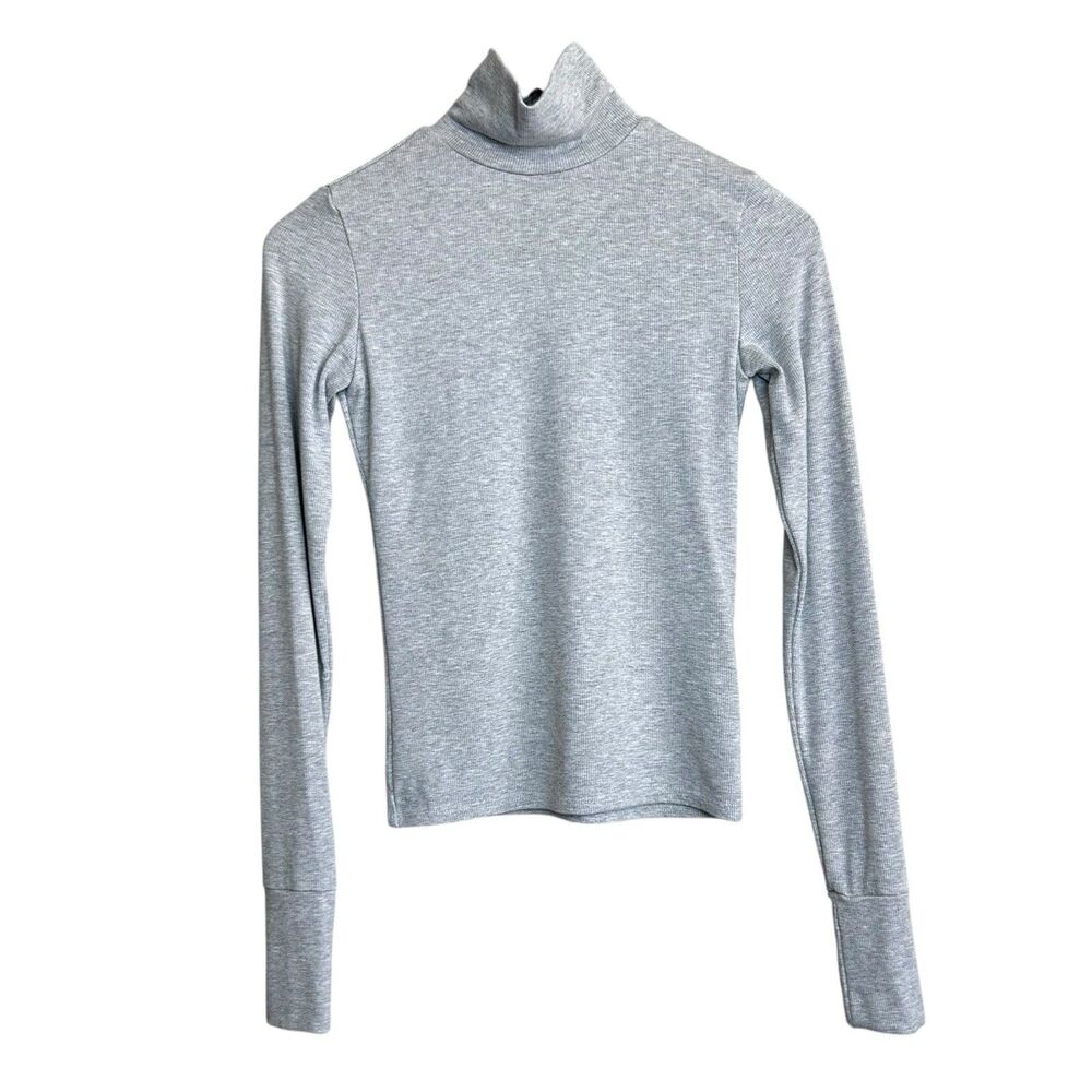 Perfect White Tee Shirt Women's Small Gray Sweater Turtleneck Minimalist USA